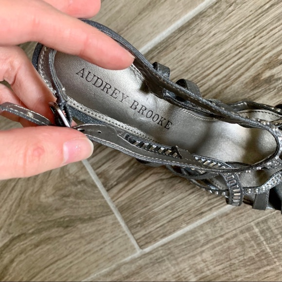 Audrey Brooke Strappy Charcoal Heels - Picture 4 of 6